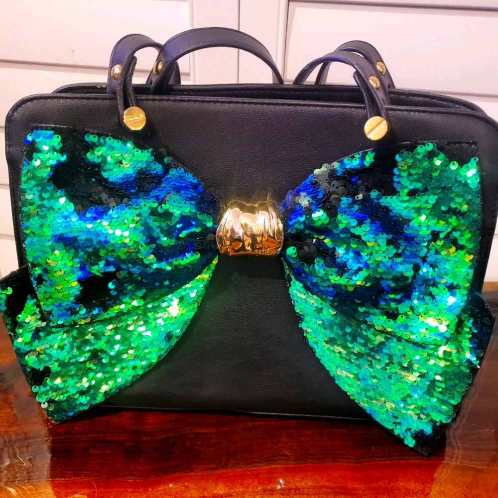 Betsey Johnson big bow Purse